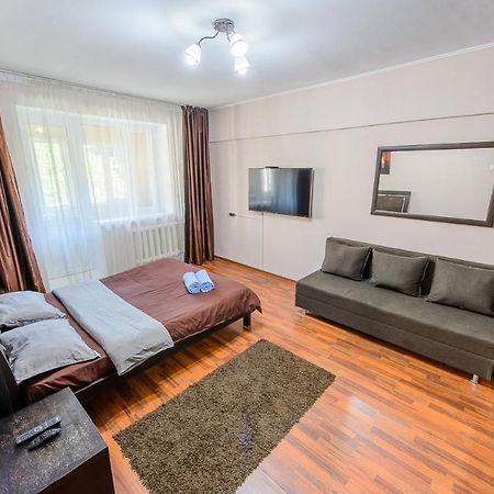 Apartments On Tole By 12 App 51 Almaty Eksteriør billede